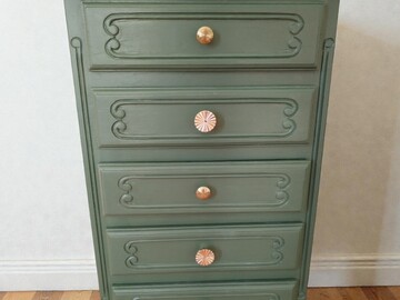 Vente avec paiement en ligne: Chiffonnier ancien relooké vert profond poignées dorées