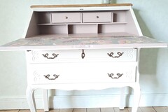 Vente avec paiement en ligne: Secrétaire ancien à abattant rénové blanc bois