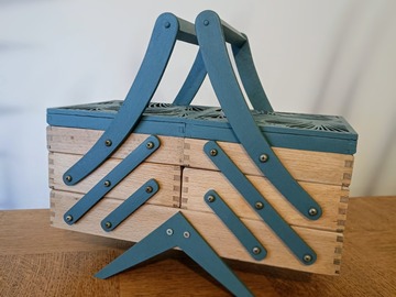 Vente avec paiement en ligne: Mini travailleuse ajourée végétale, boîte à couture