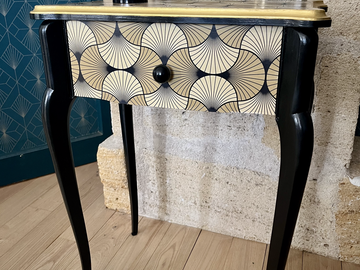 Vente avec paiement en ligne: Table de chevet Art déco noir-doré miroir