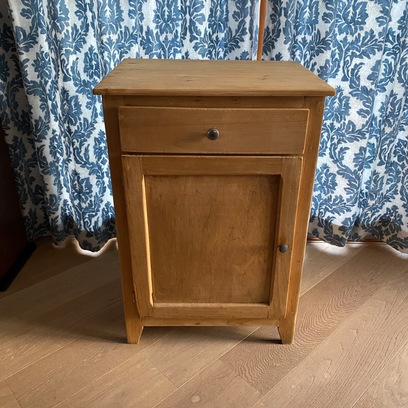 Vente avec paiement en ligne: Confiturier Vintage en Bois Restauré