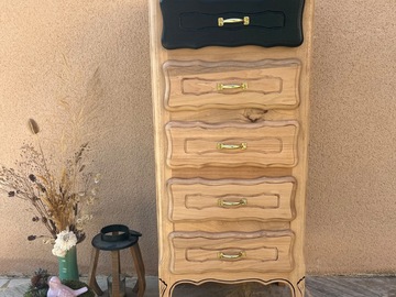 Vente avec paiement en ligne: Chiffonnier en bois massif, brut et noir à paillettes dorées 