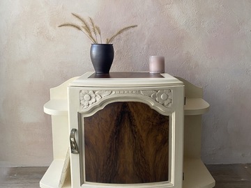 Vente avec paiement en ligne: Chevet Art Déco 1930 noyer crème restauré