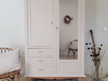 Vente avec paiement en ligne: Armoire vintage années 50/60 beige miroir penderie
