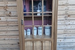 Vente avec paiement en ligne: Vitrine ancienne parisienne restaurée intérieur rose