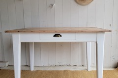 Vente avec paiement en ligne: Table à manger bois patiné, blanc, tiroir