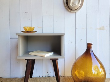 Vente avec paiement en ligne: Table de chevet vintage pieds compas scandinave