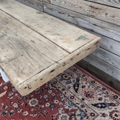 Vente avec paiement en ligne: Plateau d’établi ancien bois massif patiné vendu sans pieds