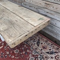 Vente avec paiement en ligne: Plateau d’établi ancien bois massif patiné vendu sans pieds