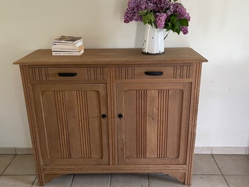 Vente avec paiement en ligne: Buffet chêne massif 2 portes 2 tiroirs