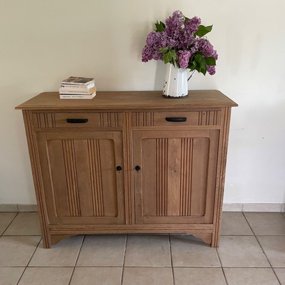 Vente avec paiement en ligne: Buffet chêne massif 2 portes 2 tiroirs