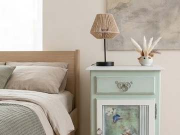 Vente avec paiement en ligne: Table de chevet vintage vert blanc papillon