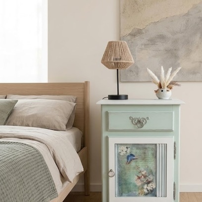 Vente avec paiement en ligne: Table de chevet vintage vert blanc papillon