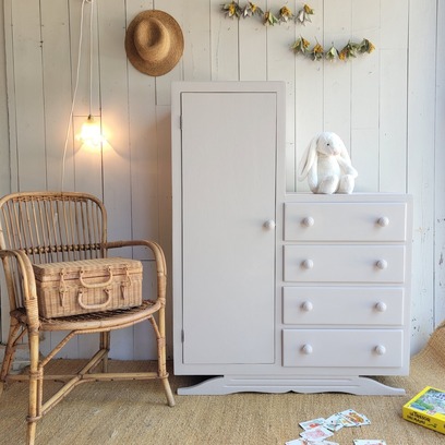 Vente avec paiement en ligne: Armoire enfant vintage asymétrique penderie-commode bois