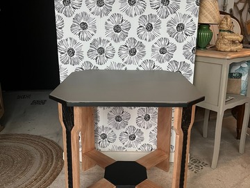 Vente avec paiement en ligne: Guéridon table basse bout de canapé vintage Esmée Art Déco bois, 