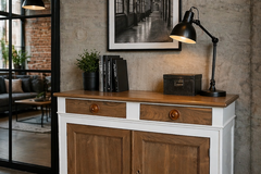 Vente avec paiement en ligne: Buffet ancien restauré en bois couleur lin