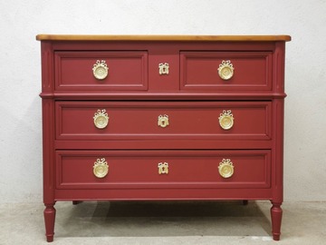 Vente avec paiement en ligne: Commode vintage merisier 4 tiroirs, poignées laiton