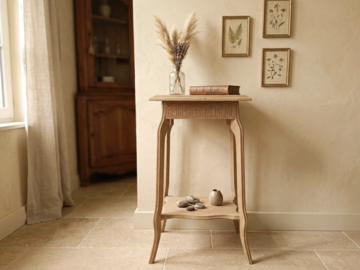 Vente avec paiement en ligne: Guéridon table d’appoint restauré finition mate naturelle