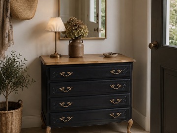 Vente avec paiement en ligne: Commode noire vintage rénovée poignées dorées