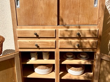 Vente avec paiement en ligne: Vaisselier bois brut portes coulissantes 4 tiroirs
