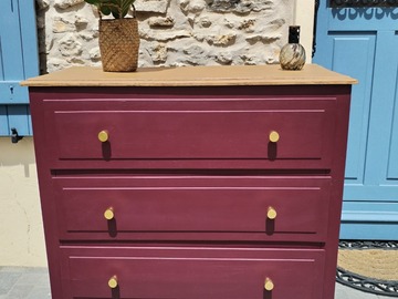 Vente avec paiement en ligne: Commode ancienne peinte merlot, pieds moustache