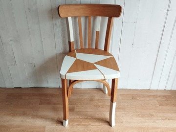 Vente avec paiement en ligne: Chaise bistrot Luterma années 50-60 chêne doré