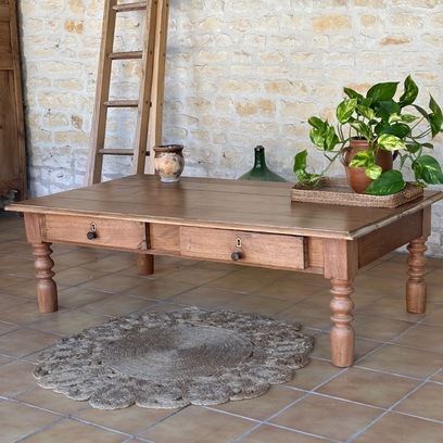 Vente avec paiement en ligne: Ancienne table basse de ferme 2 tiroirs