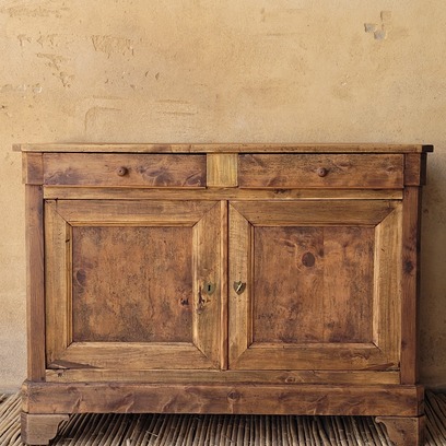 Vente avec paiement en ligne: Buffet ancien en bois massif rénové patiné