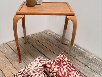 Vente avec paiement en ligne: Table basse d’appoint en bois massif design