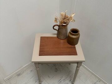 Vente avec paiement en ligne: Table d’appoint beige vernie bout de canapé