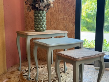Vente avec paiement en ligne: Lot de 3 tables gigognes rénovées