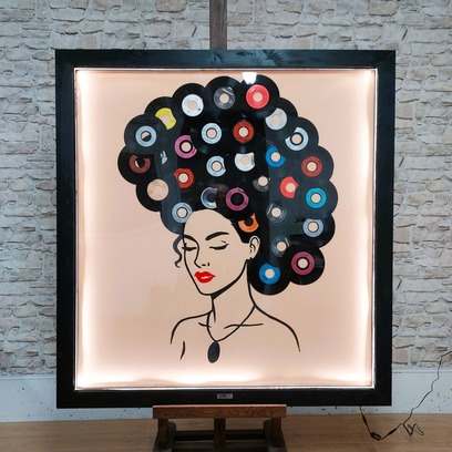 Vente avec paiement en ligne: Tableau XXL Femme Vinyles LED Upcyclé