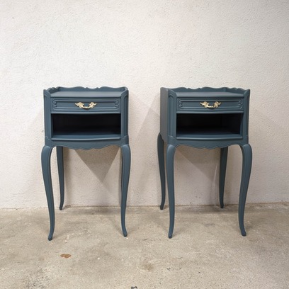 Vente avec paiement en ligne: Paire de tables de chevet merisier bleues