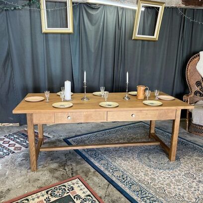 Vente avec paiement en ligne: Table de ferme ancienne chêne massif restaurée