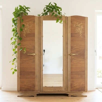 Vente avec paiement en ligne: Armoire Art Déco chêne massif restaurée