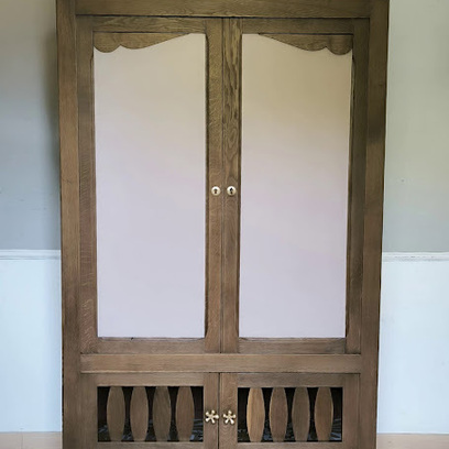 Vente avec paiement en ligne: Armoire vintage chêne penderie lingère années 50